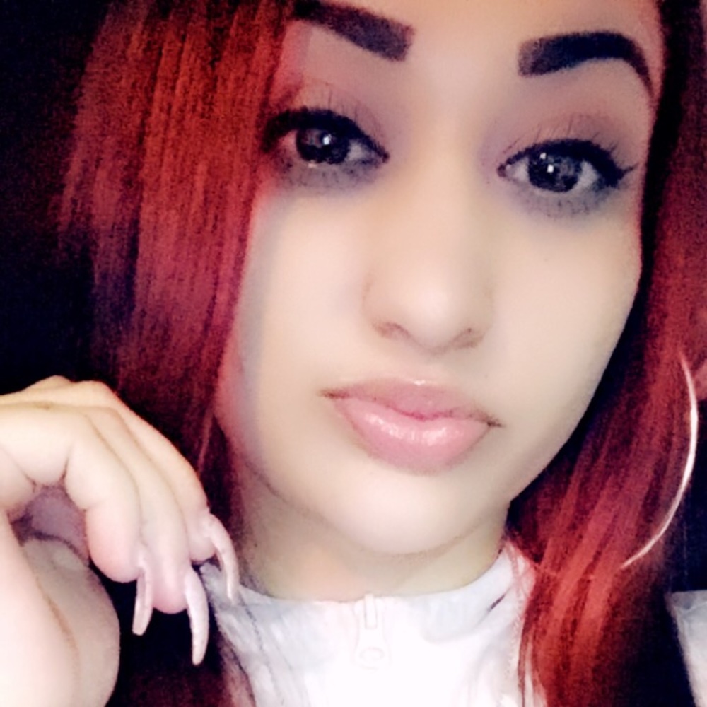 Meet your Posher, Serina